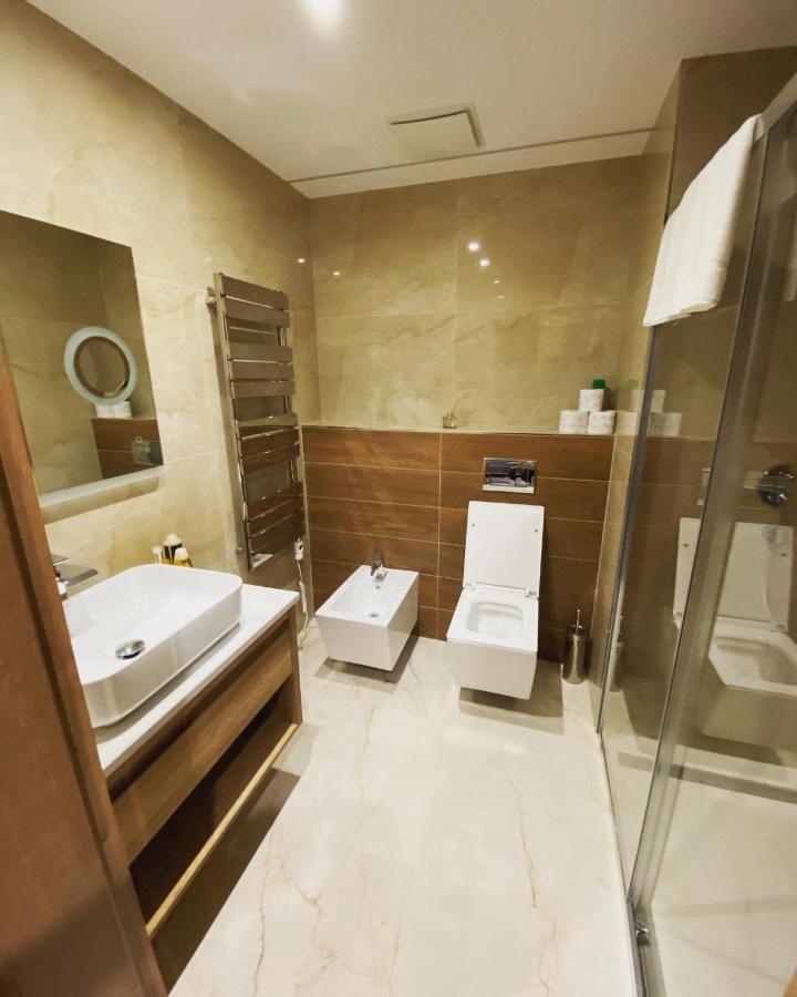 Luxapartmanbesenova Hotel Akvamarin Exterior foto
